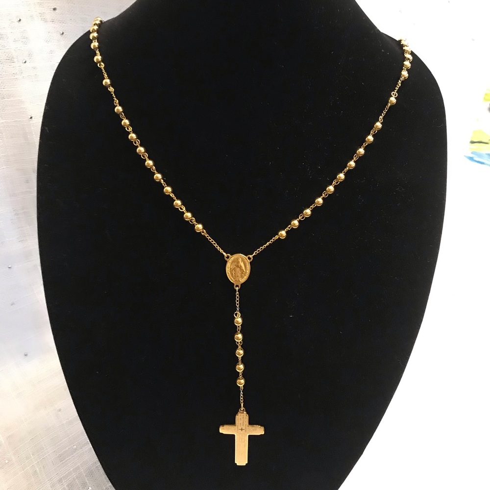 Gold Rocawear chain/ necklace with cross pendant
